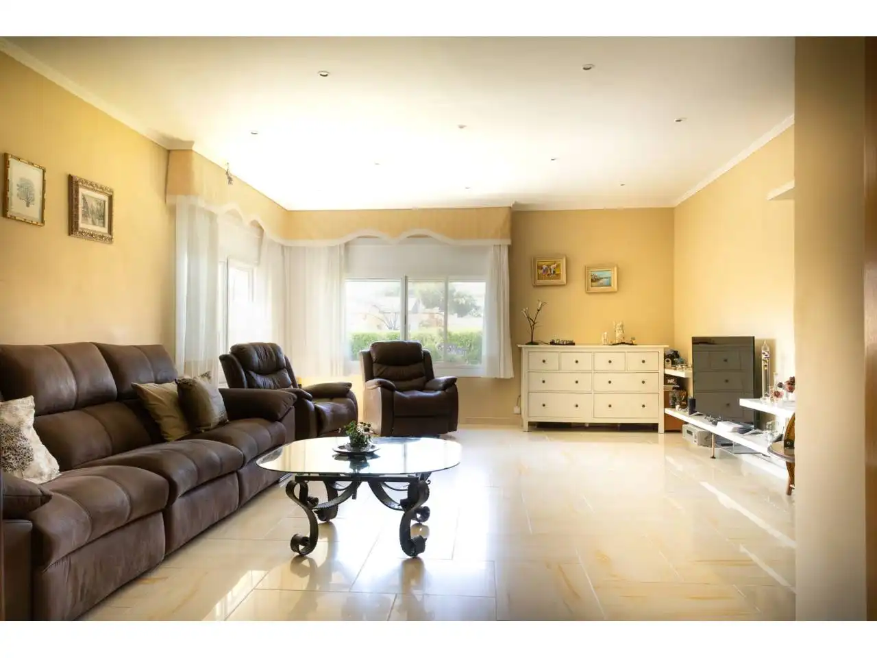 Sala d'estar de Casa o xalet en venda en L'Ametlla del Vallès amb Aire condicionat, Calefacció i Jardí privat