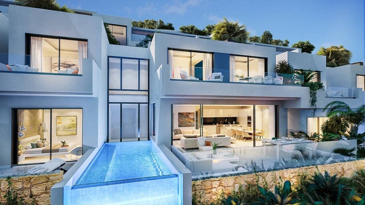 Vista exterior de Casa o xalet en venda en Benalmádena amb Aire condicionat, Terrassa i Traster