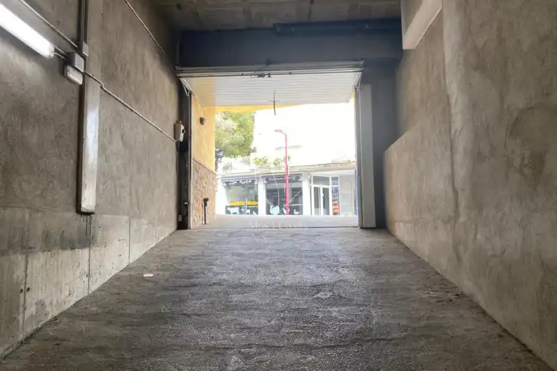 Parkplatz von Garage zum Verkauf in L'Escala