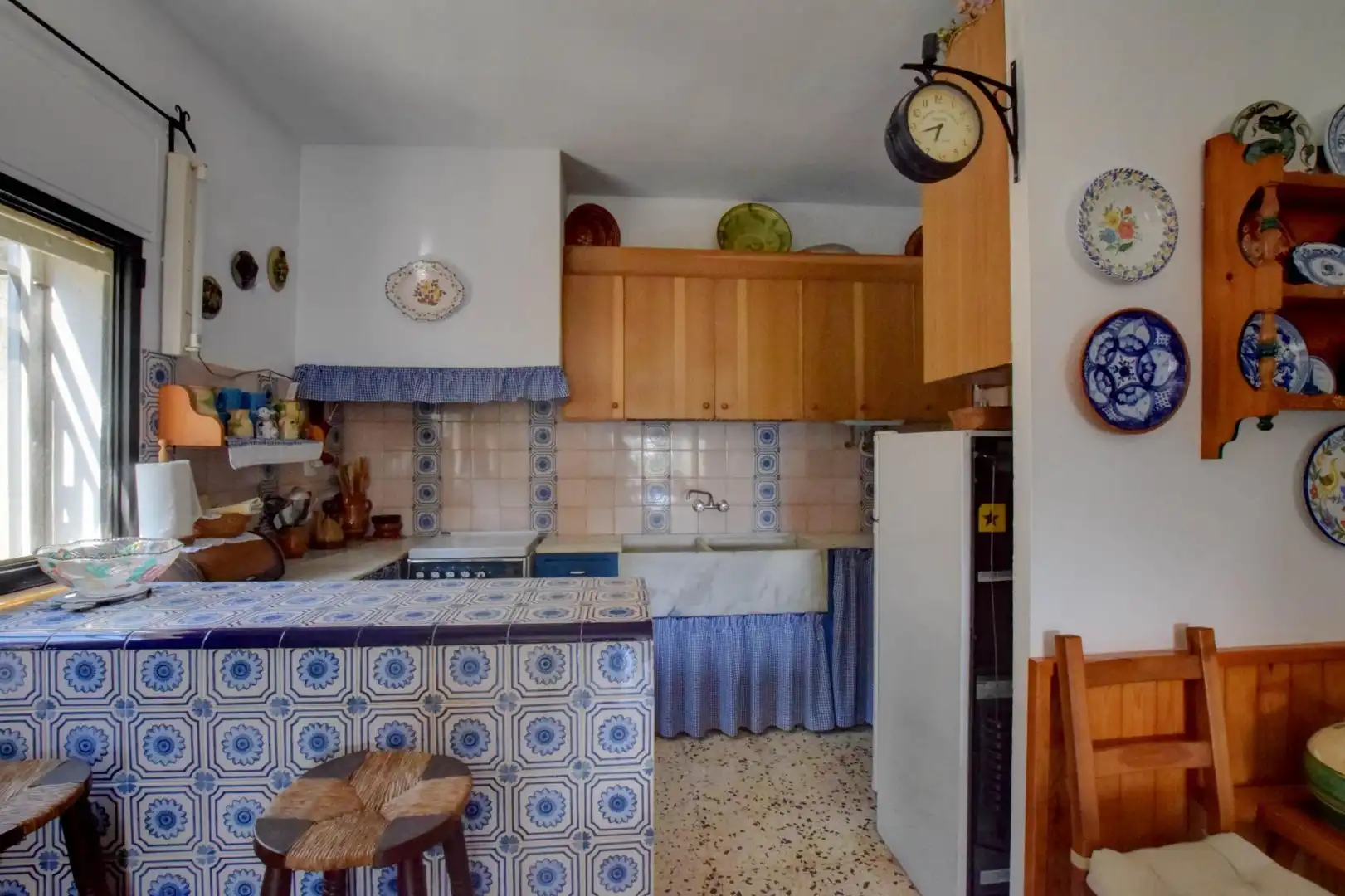 Cuina de Casa o xalet en venda en Alfara de Carles amb Terrassa, Traster i Piscina