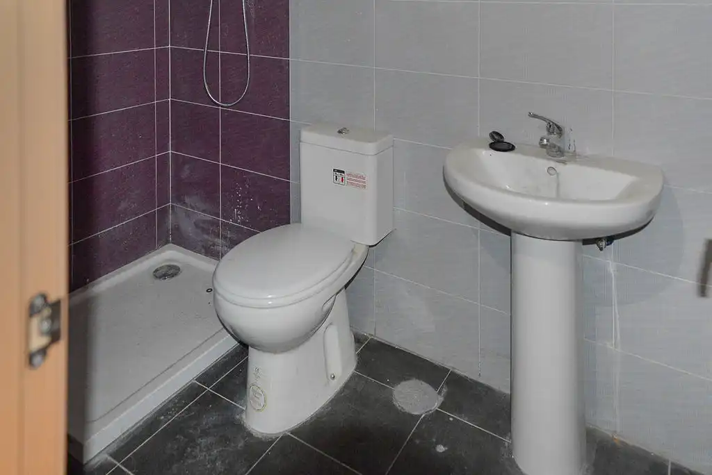 Bany de Pis en venda en Puertollano amb Calefacció