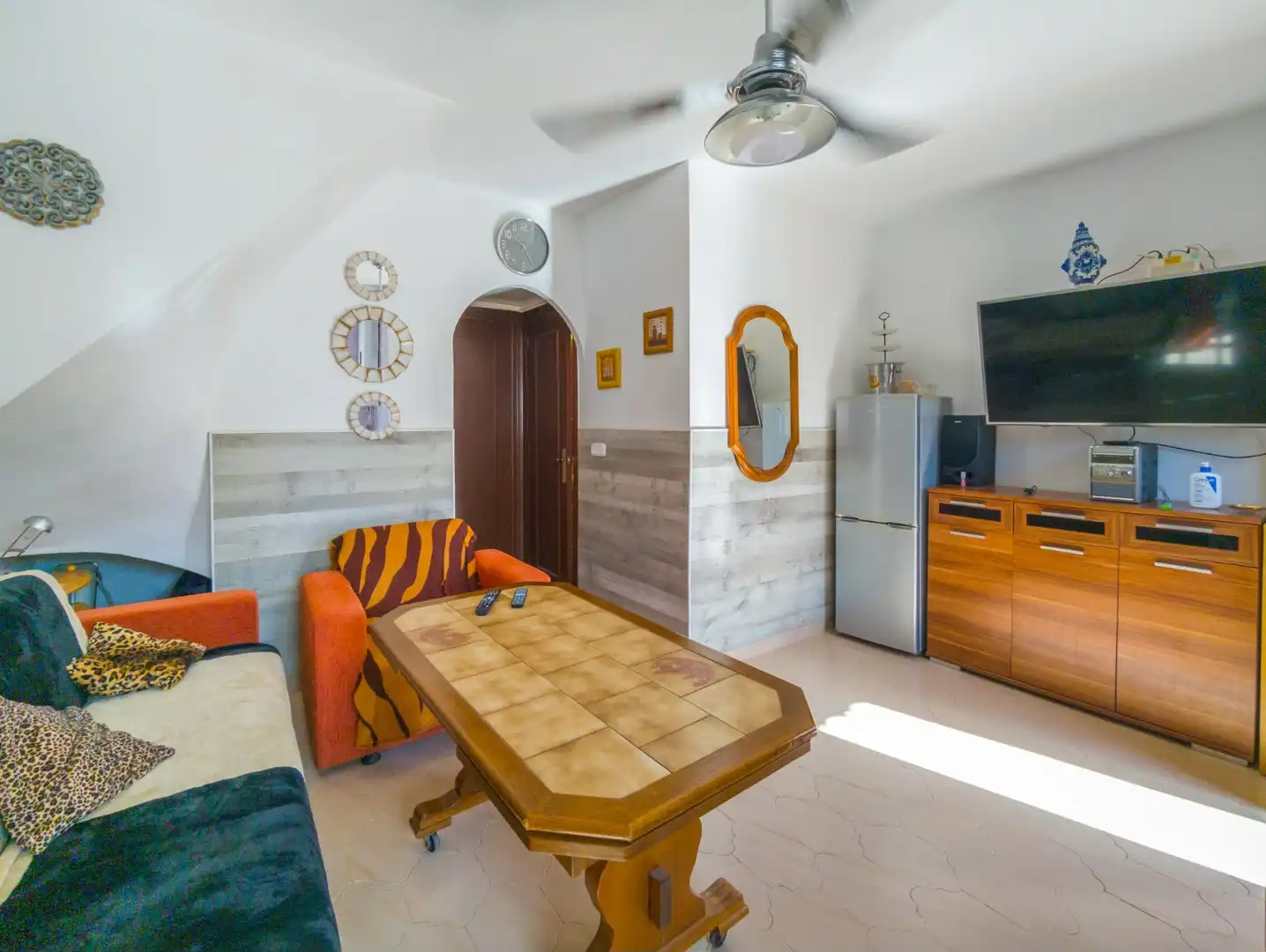 Flat with pool for sale in Calle Miguel Ángel 43, imagen 2