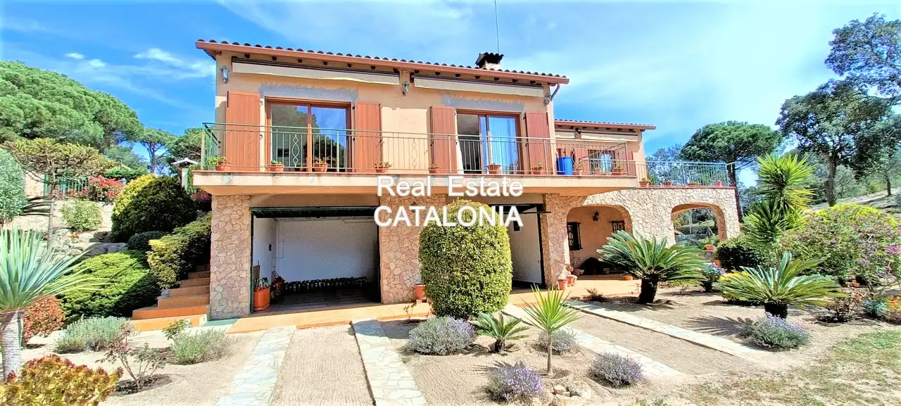 Vista exterior de Casa o chalet en venta en Lloret de Mar con Calefacción, Jardín privado y Terraza