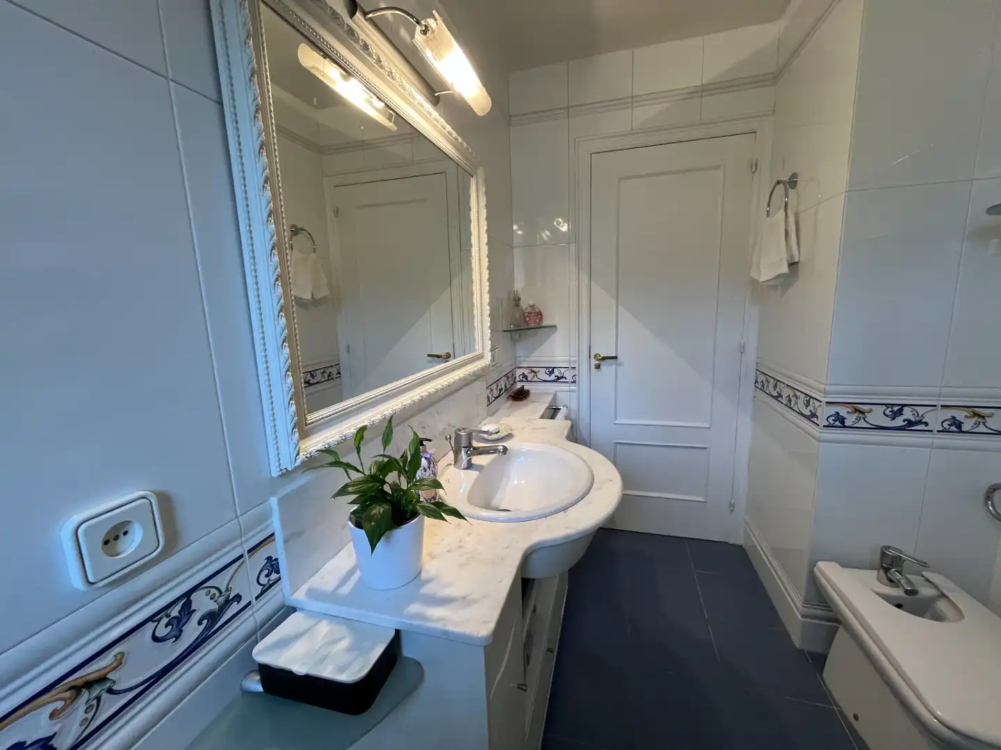 Bathroom of Houses for sale in Girona  with Air Conditioner, Heating and Private garden