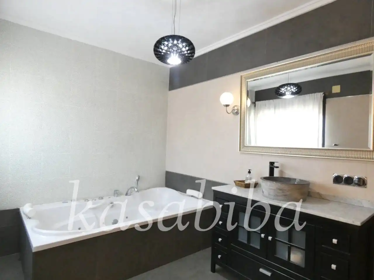 Bathroom of Detached homes for sale in L'Eliana  with Air Conditioner, Heating and Private garden