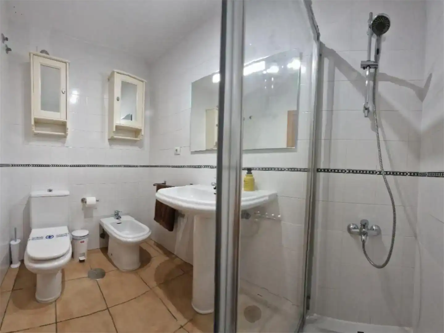 Bathroom of Flat for rent in Conil de la Frontera  with Air Conditioner, Private garden and Storage room