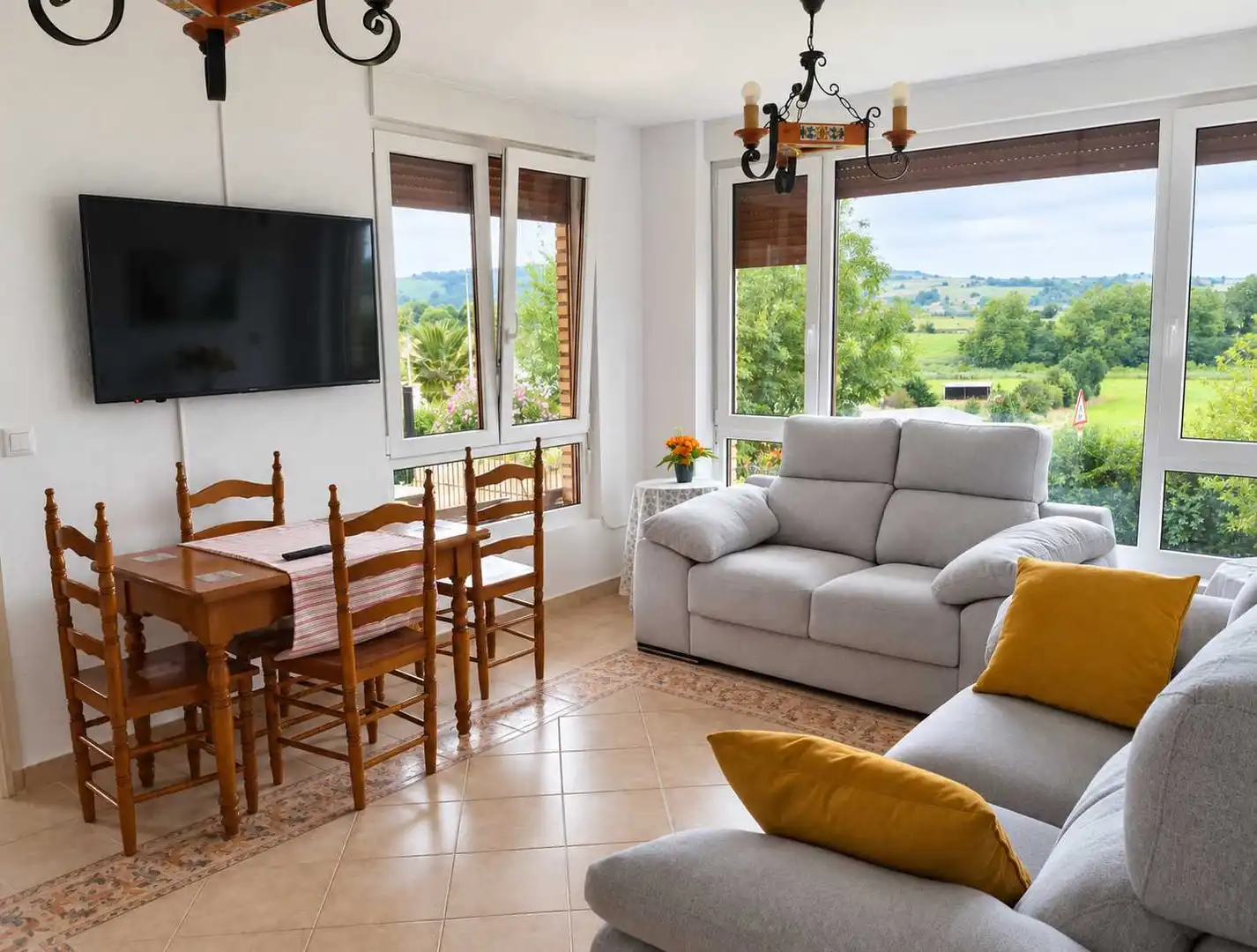 Sala d'estar de Casa o xalet de lloguer en Villaescusa (Cantabria), Cantabria