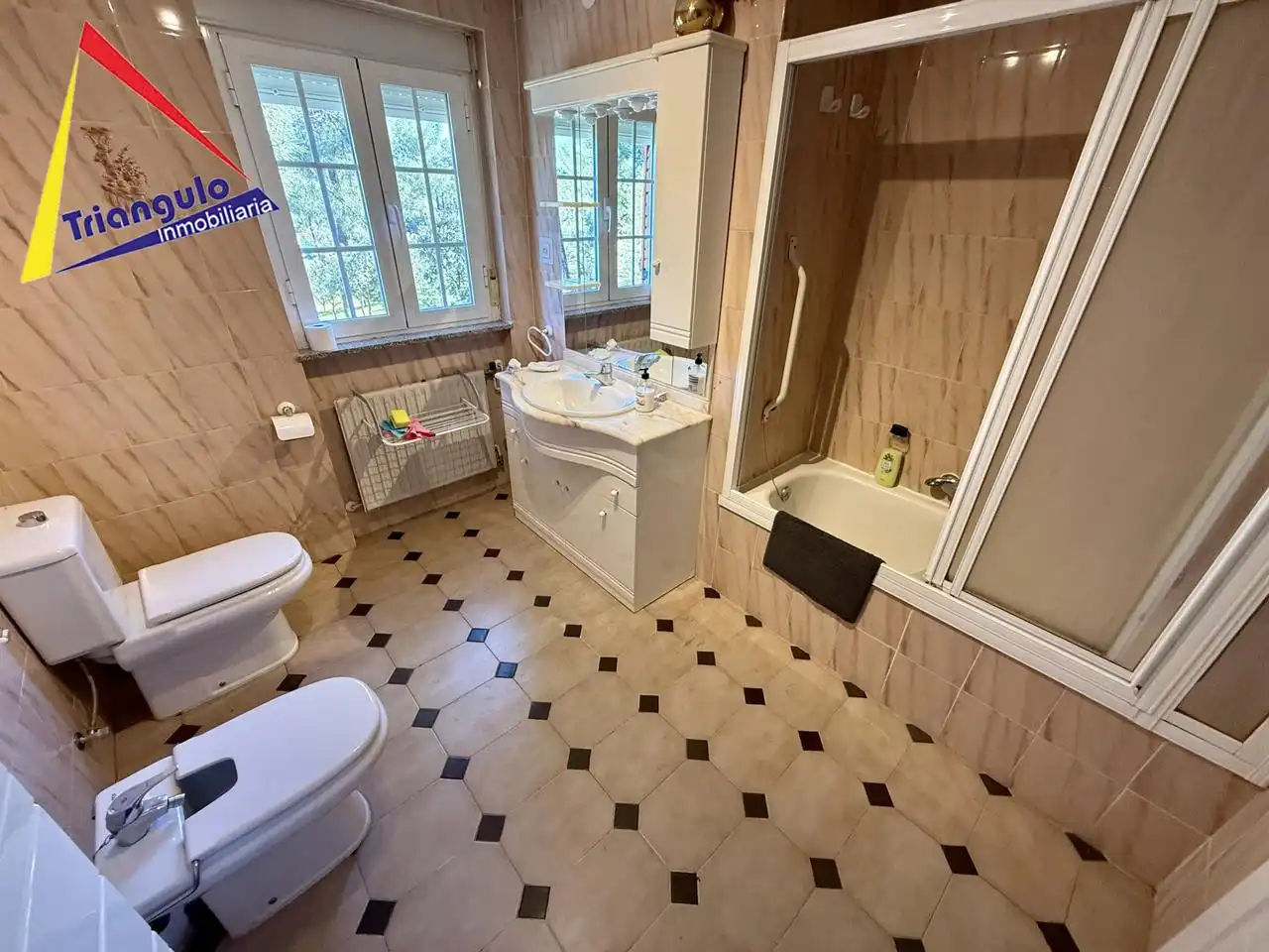 Baño de Casa o chalet en venta en Marugán con Aire acondicionado, Calefacción y Jardín privado