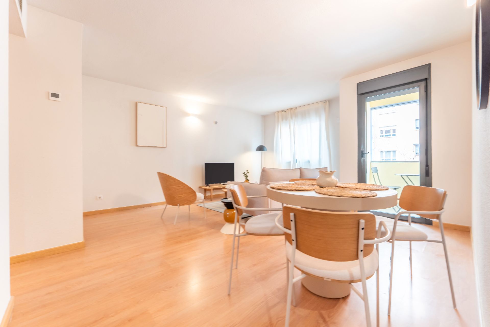 Sala d'estar de Pis en venda en  Madrid Capital amb Aire condicionat, Terrassa i Traster