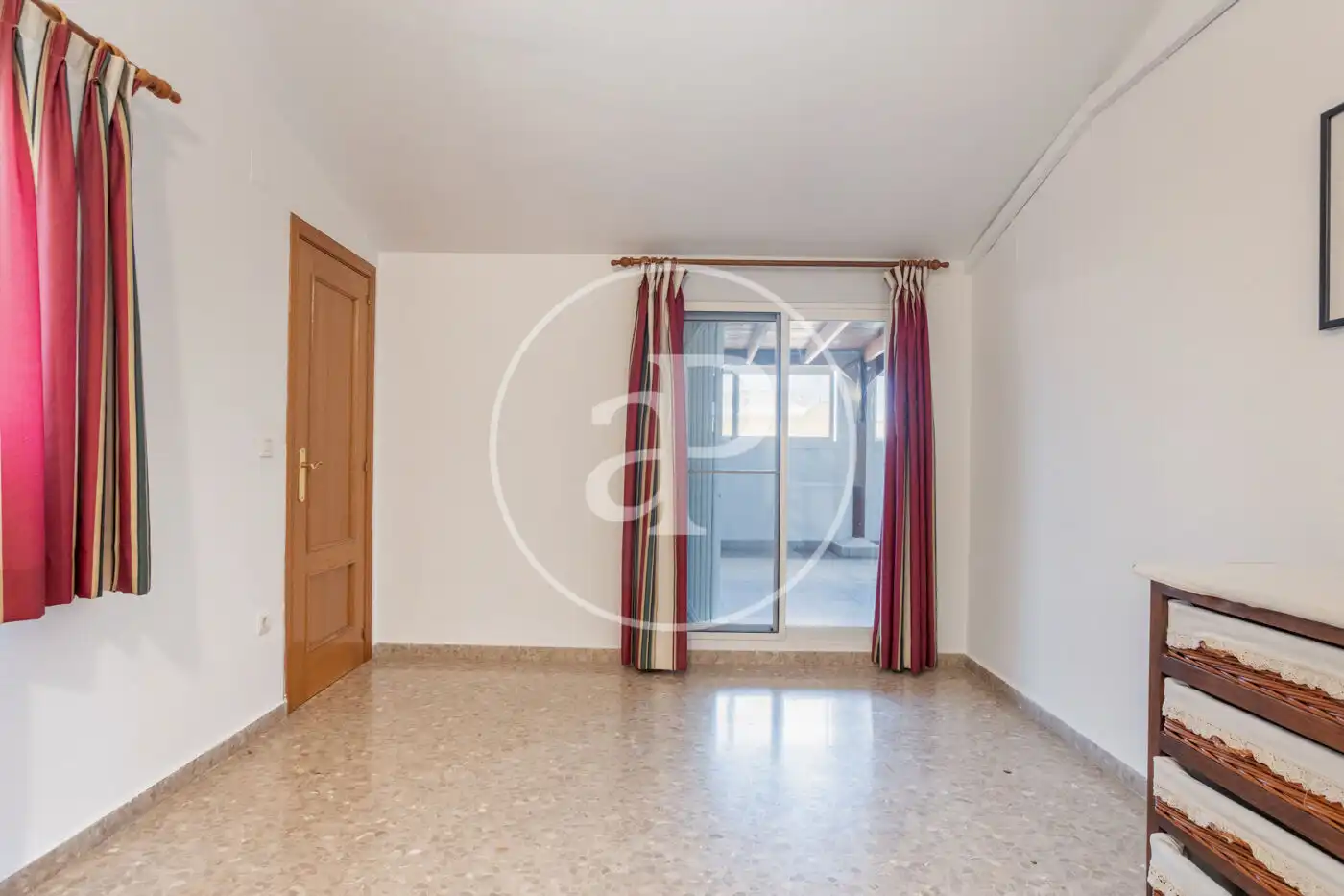 Sala d'estar de Pis de lloguer en Valencia amb Aire condicionat, Calefacció i Terrassa