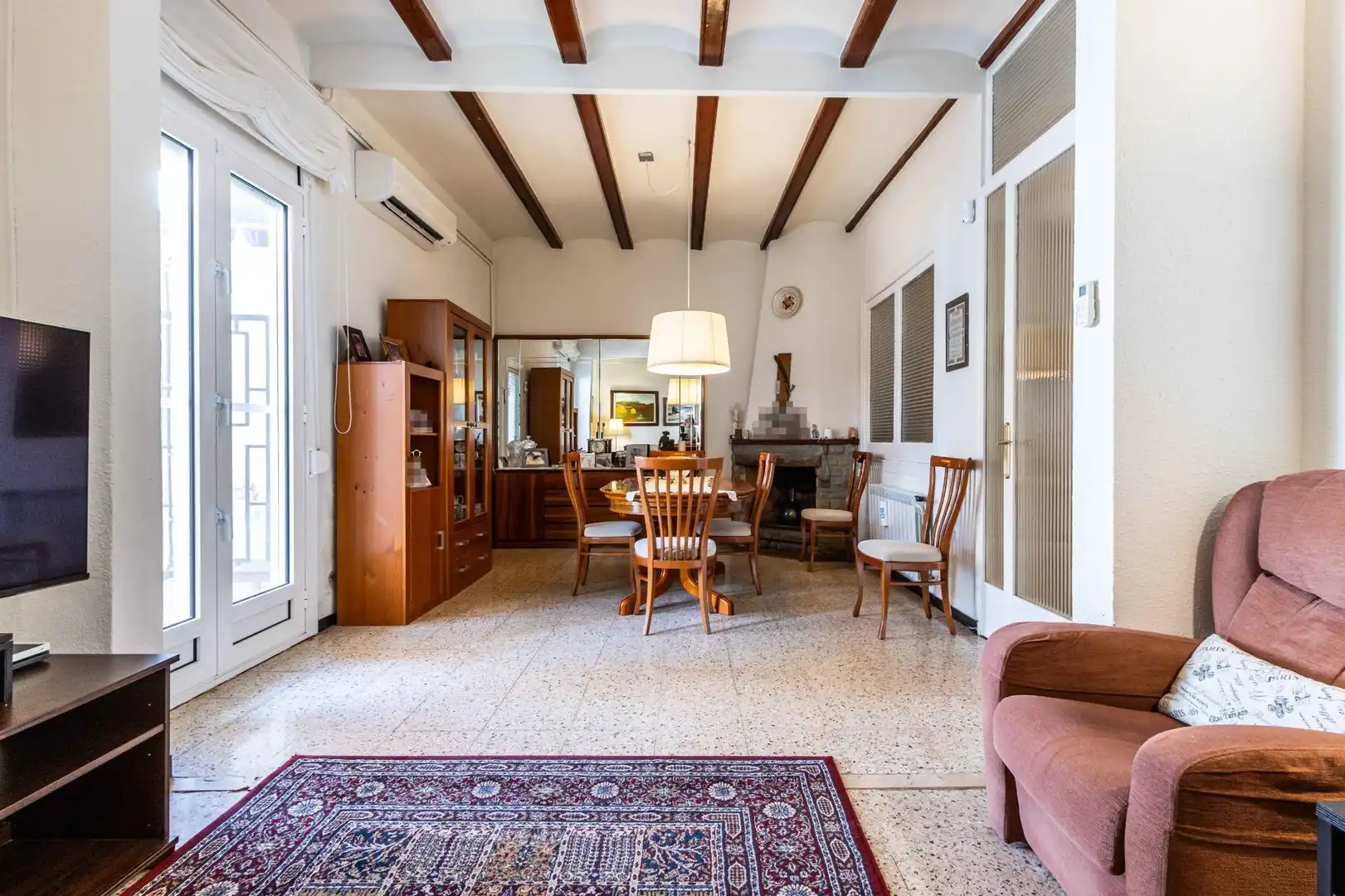 Sala d'estar de Casa o xalet en venda en Castellar del Vallès amb Aire condicionat, Calefacció i Jardí privat