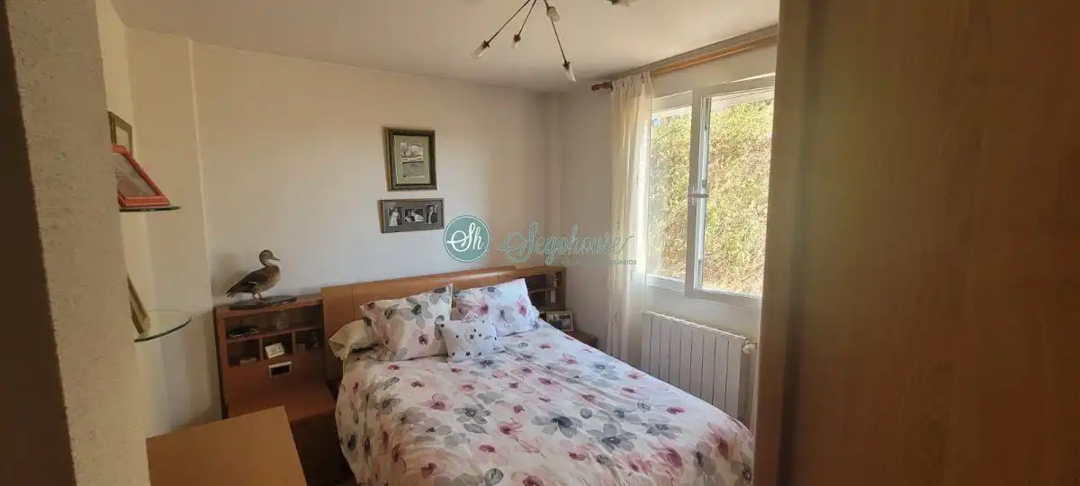 Bedroom of Flat for sale in Segovia  with Heating, Terrace and Furnished