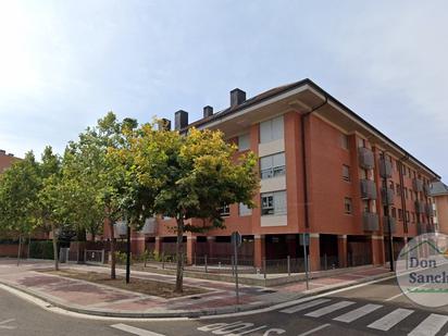 Vista exterior de Dúplex en venda en Valladolid Capital amb Calefacció, Terrassa i Piscina