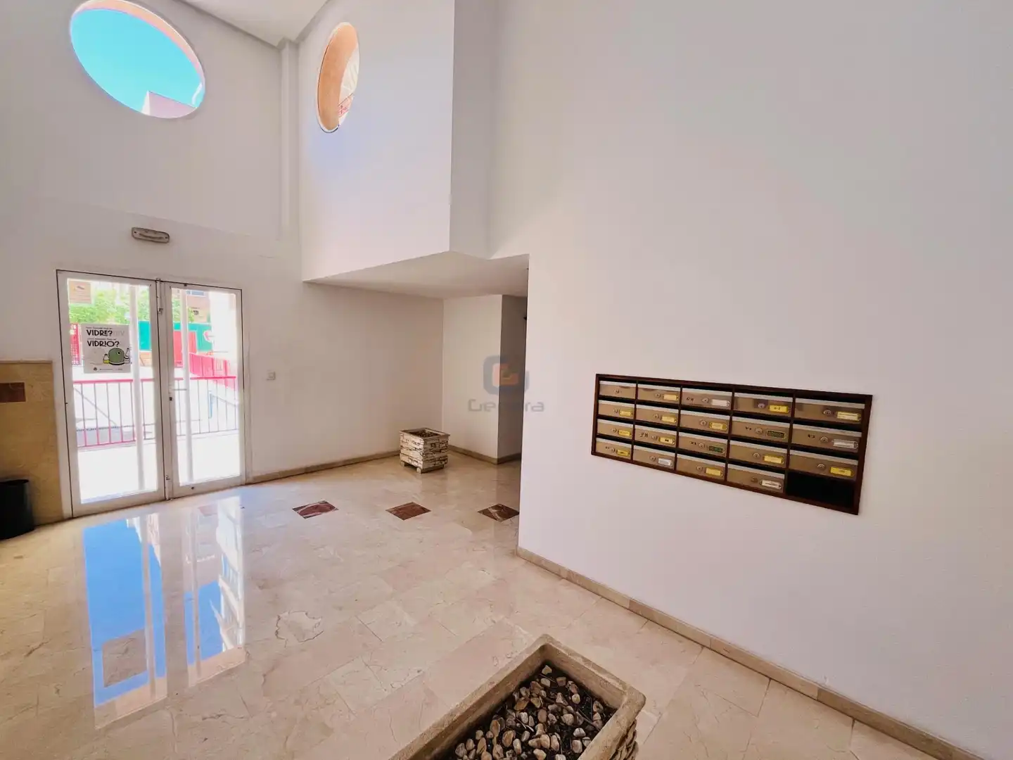 Piso en venta en Alicante / Alacant con Jardín privado, Terraza y Piscina comunitaria