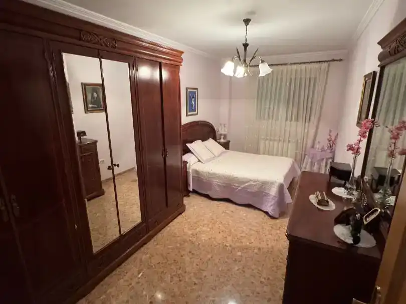 Habitación de Piso en venta en Sagunto / Sagunt con Terraza y Balcón