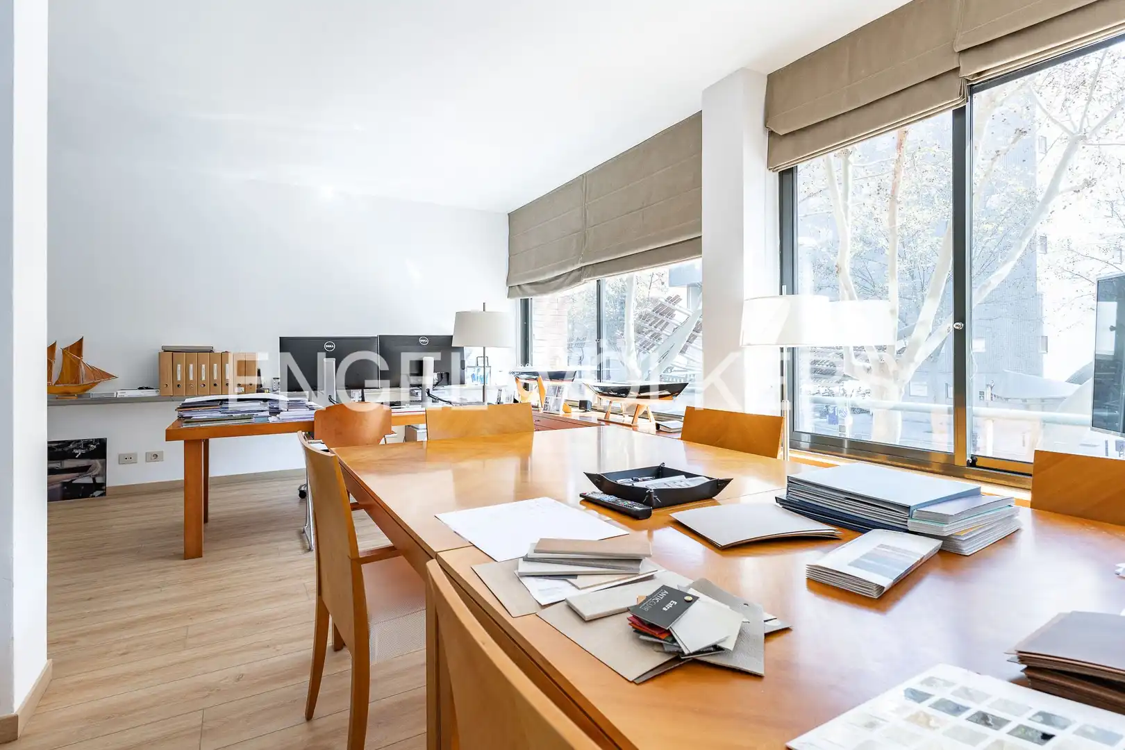Piso en venta en Barcelona con Calefacción y Parquet