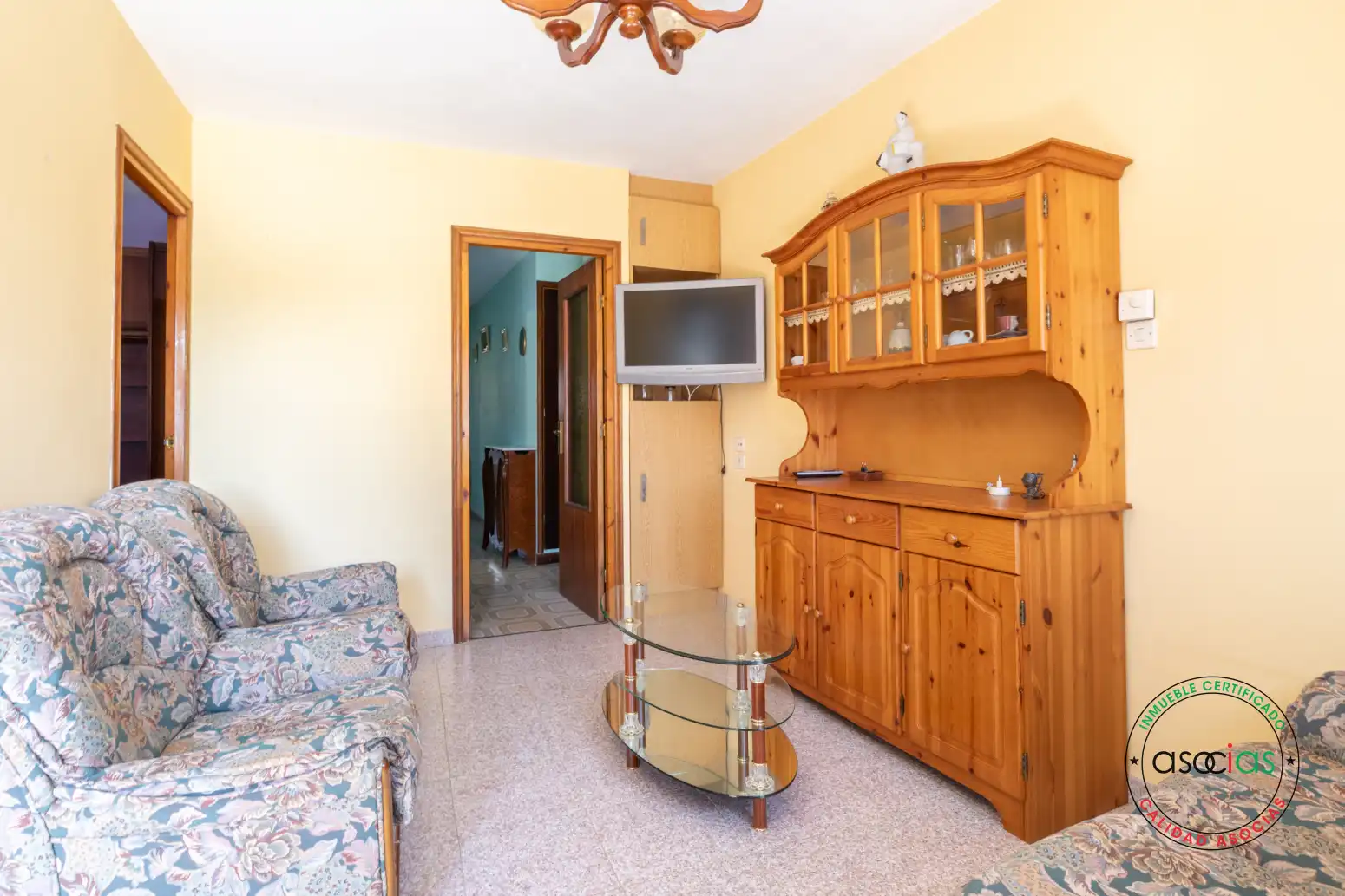 Wohnzimmer von Einfamilien-Reihenhaus zum Verkauf in Proaza mit Heizung und Abstellraum
