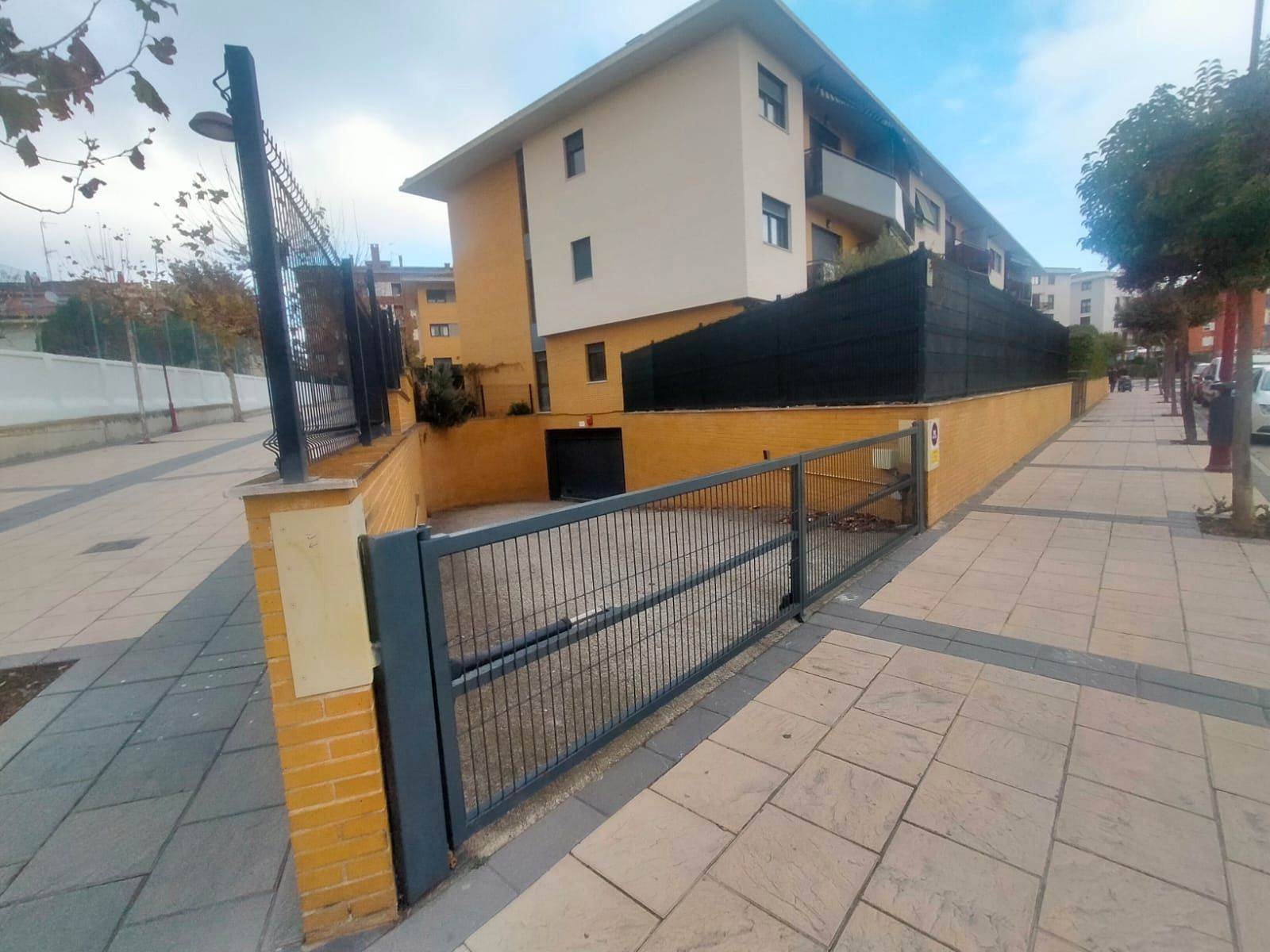 Vista exterior de Traster en venda en Haro