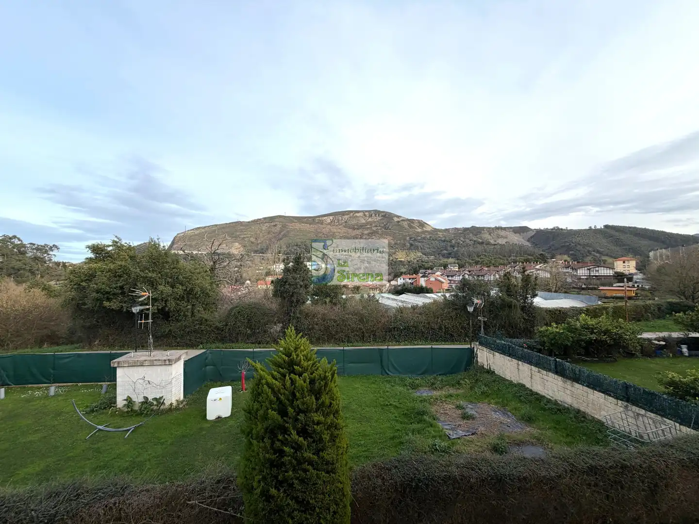 Casa o xalet en venda en Castro-Urdiales amb Calefacció, Jardí privat i Terrassa