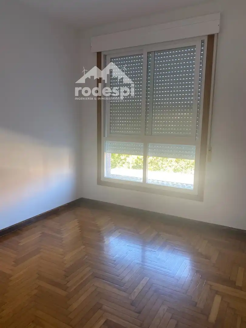 Habitación de Piso de alquiler en A Cañiza   con Calefacción, Terraza y Trastero