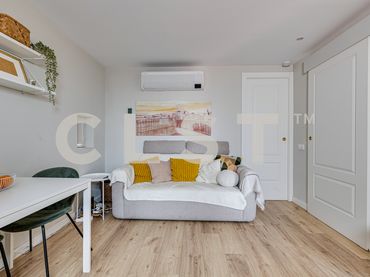 Penthouse mit Aufzug zum Verkauf in Carrer de Milans