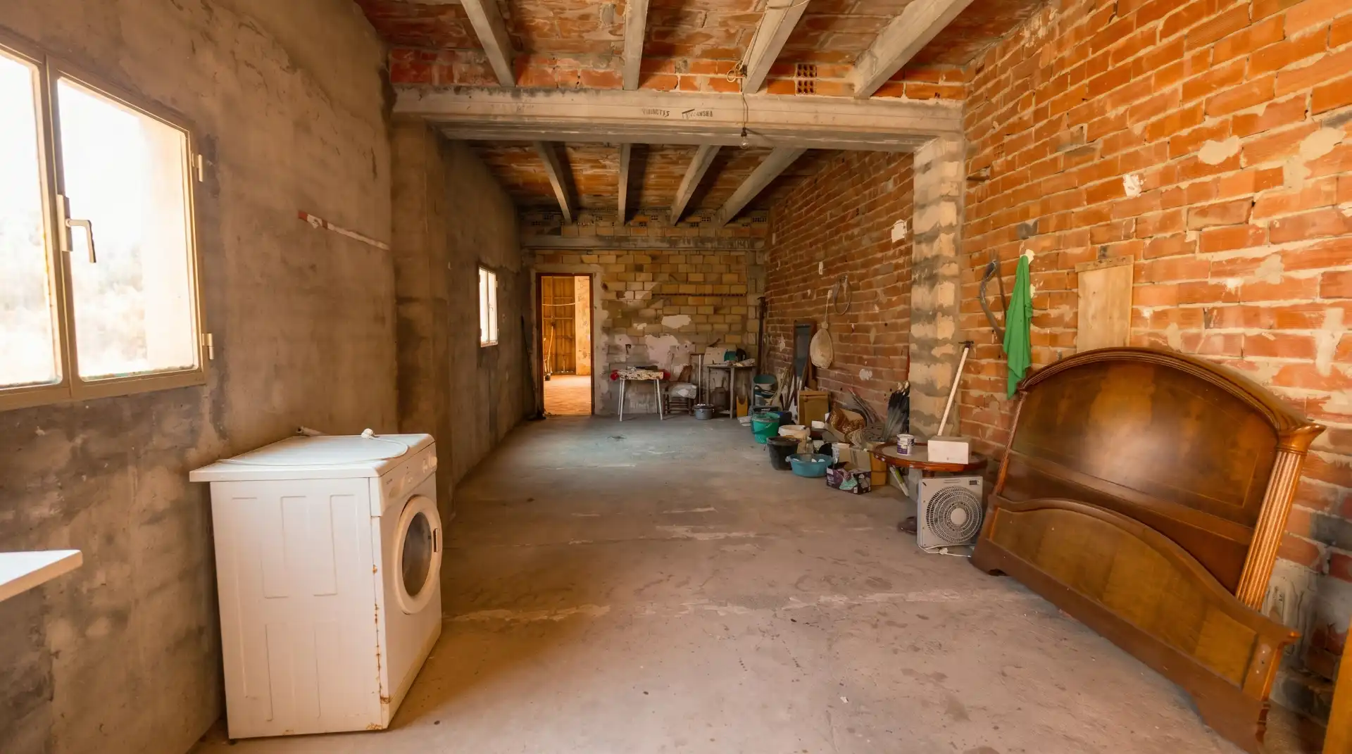 Houses for sale in Pego  with Storage room and Furnished
