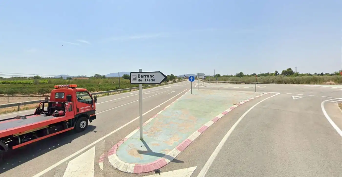Außenansicht von Fabrik Grundstücke zum Verkauf in Santa Bàrbara