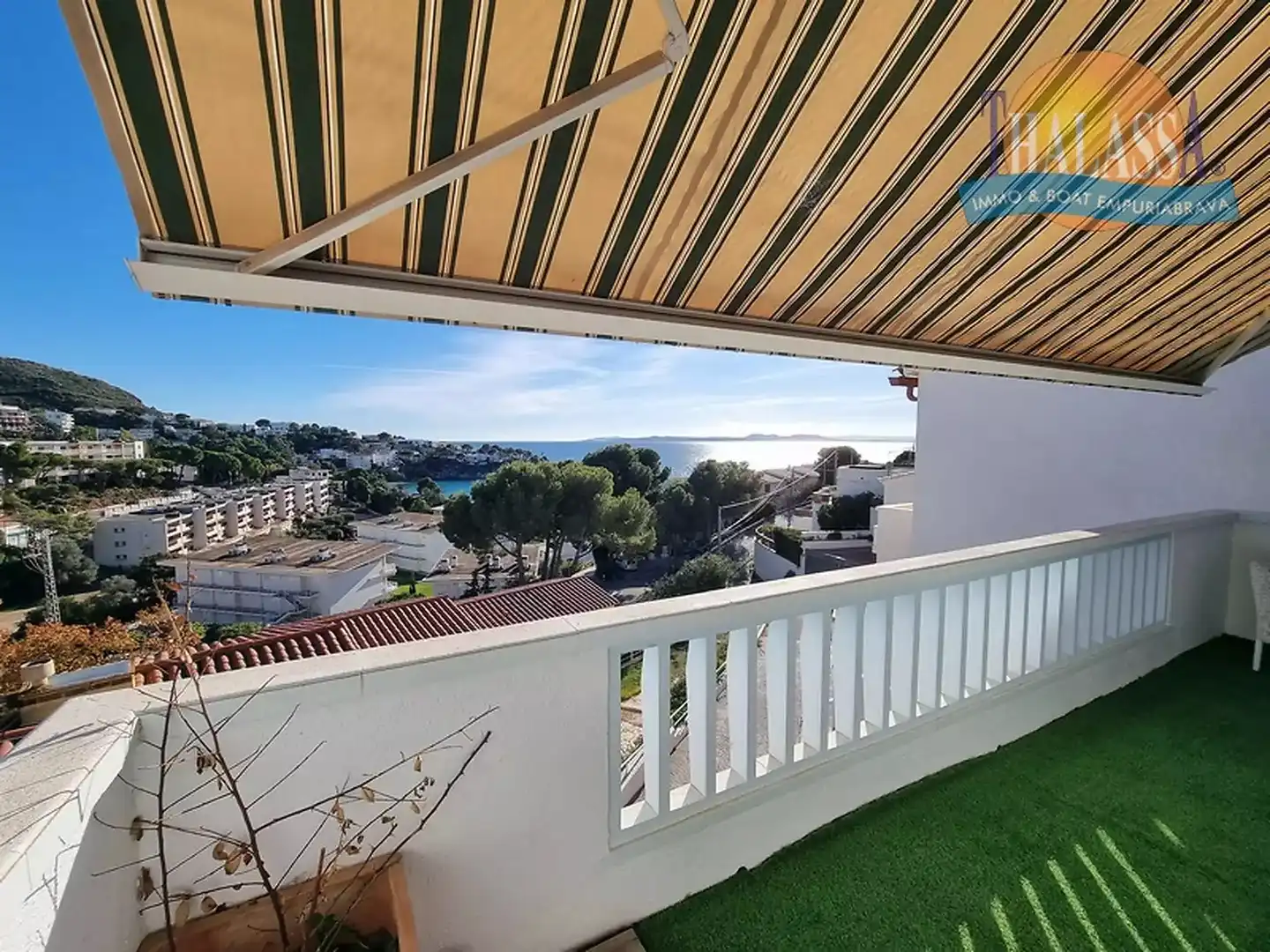 Terrassa de Casa adosada en venda en Roses amb Aire condicionat, Jardí privat i Terrassa