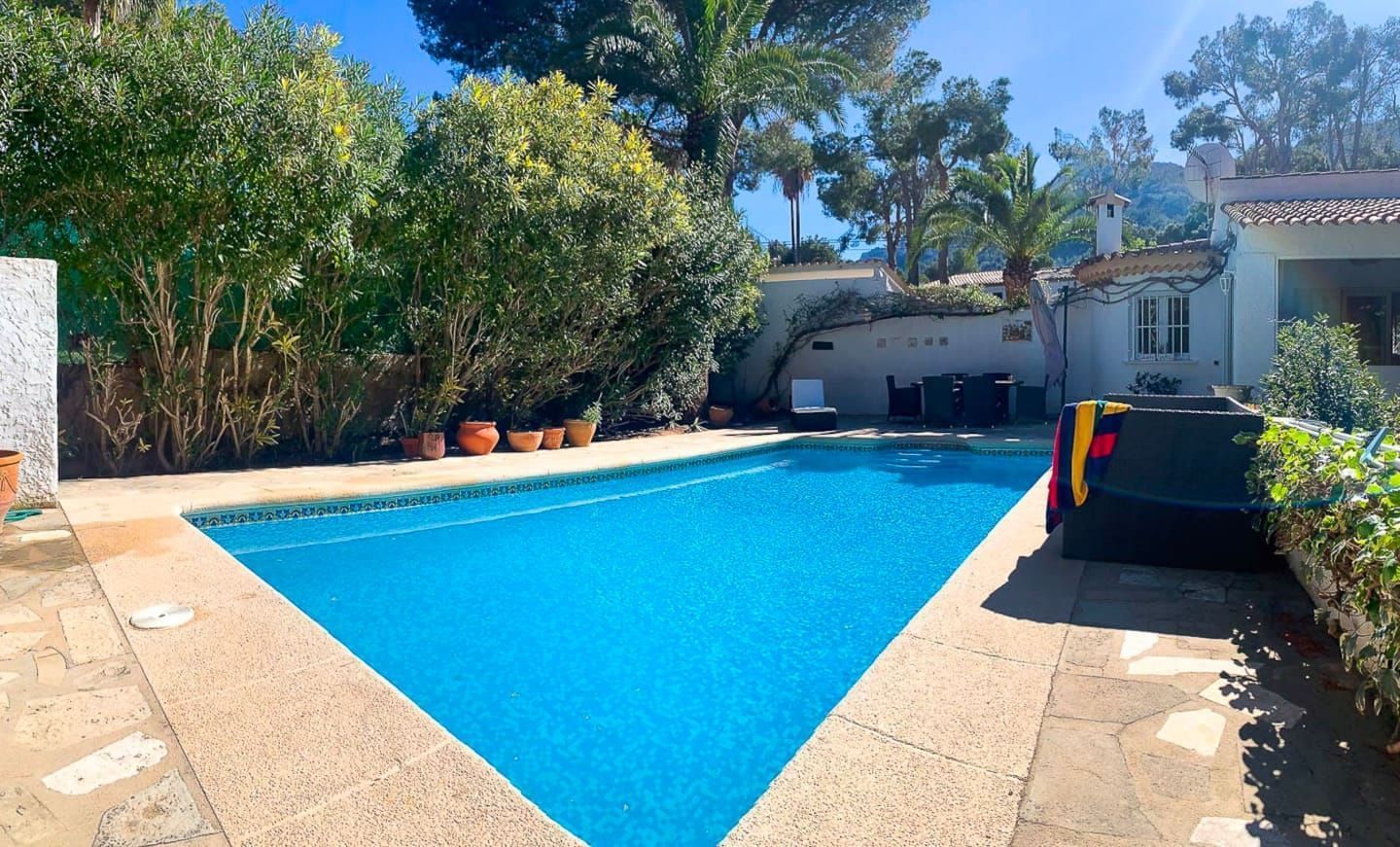 Swimming pool of House or chalet for sale in Dénia