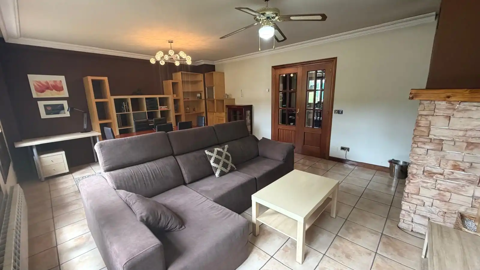 Sala de estar de Casa adosada en venta en Salvatierra / Agurain con Calefacción y Jardín privado