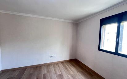 Flat for sale in De la Duquesa de Parcent,  Madrid Capital