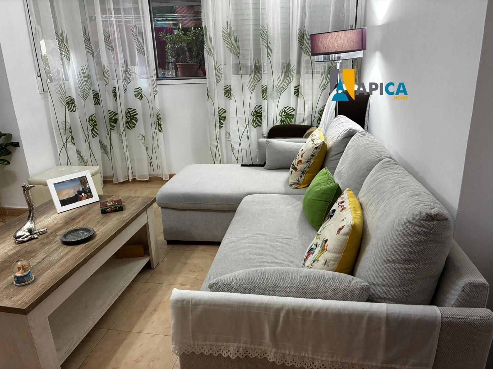 Sala d'estar de Pis en venda en Algeciras amb Aire condicionat