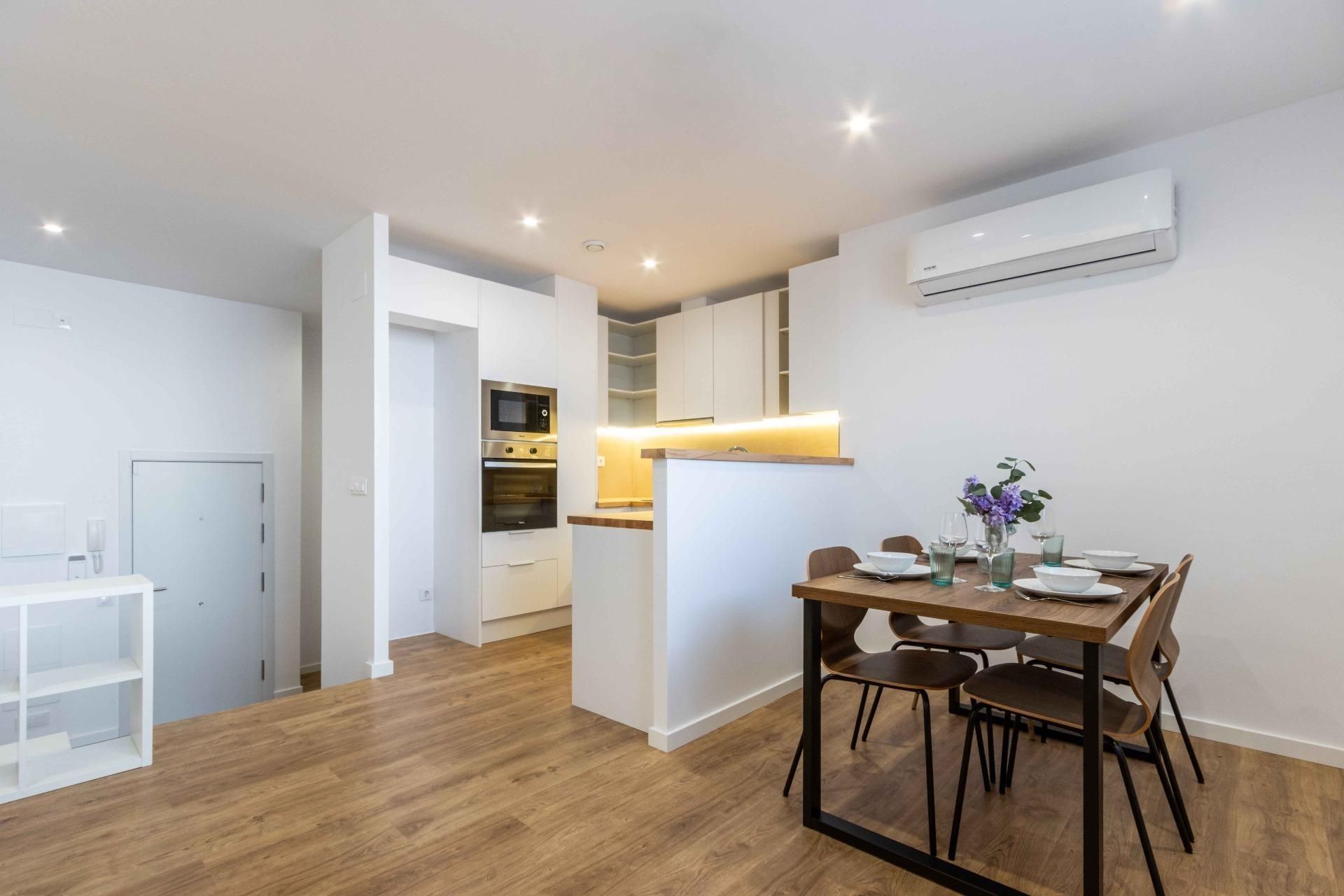 Kitchen of Apartment for sale in Sabadell  with Air Conditioner and Parquet flooring