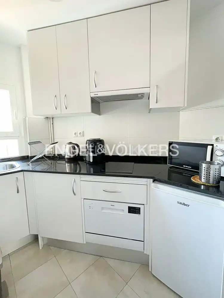 Kitchen of Flat for rent in Madrid  with Air Conditioner, Heating and Furnished