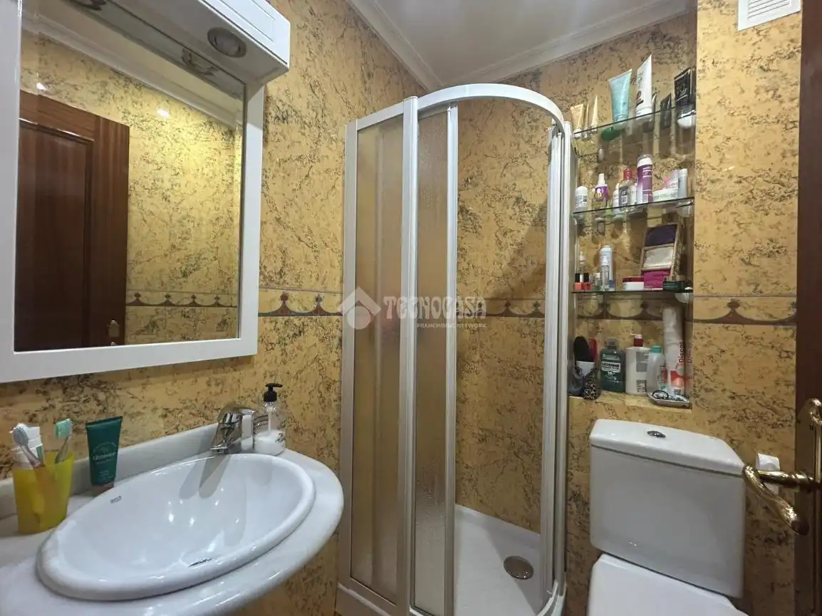 Baño de Piso en venta en Puertollano