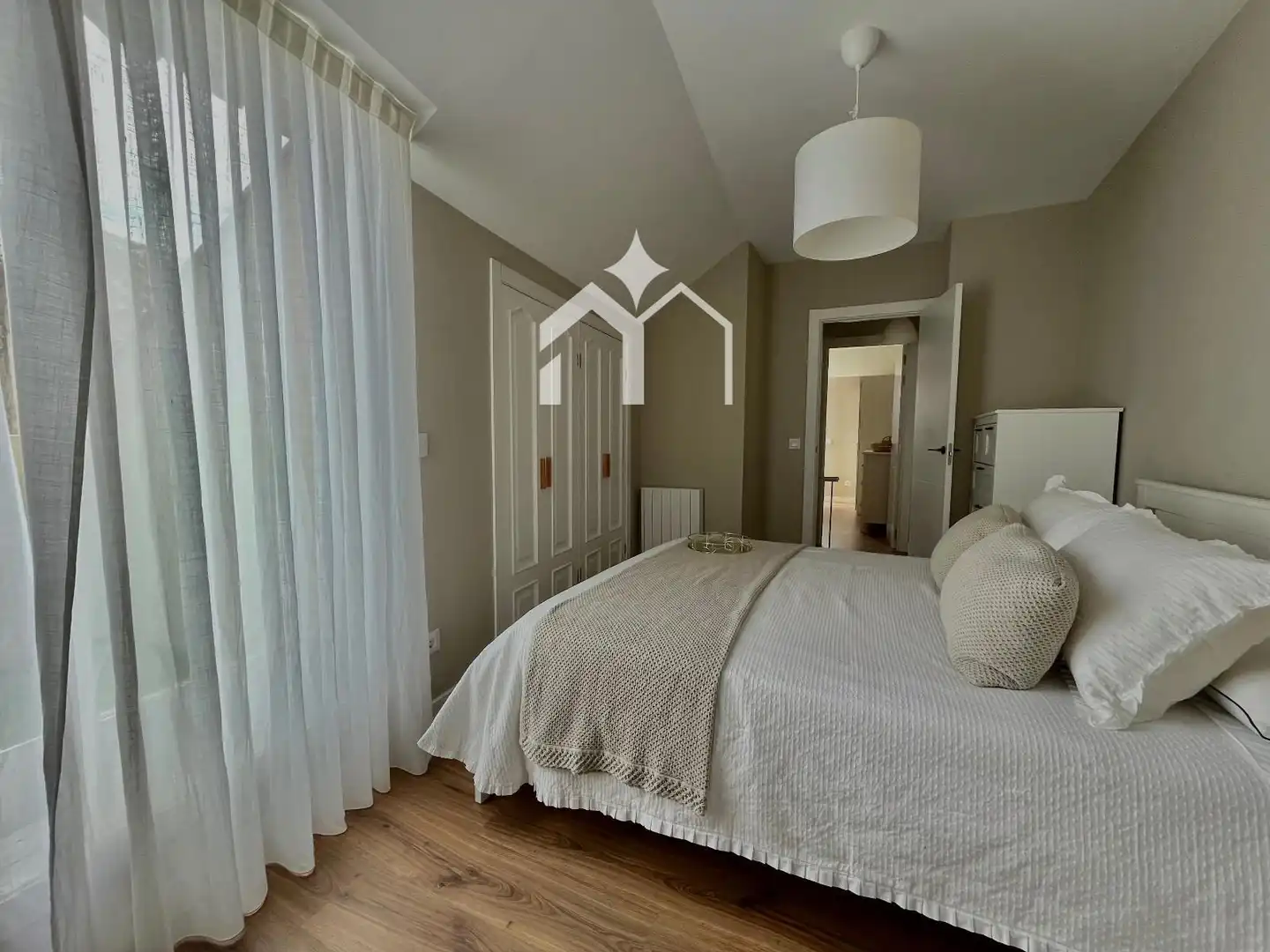 Schlafzimmer von Maisonette zum Verkauf in Moaña mit Heizung, Terrasse und Möbliert
