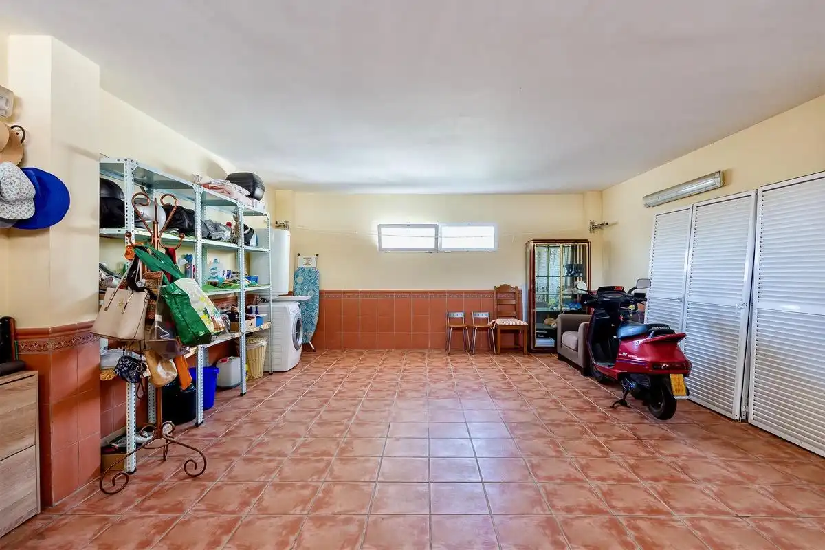 Houses for sale in Almuñécar  with Private garden, Terrace and Swimming Pool