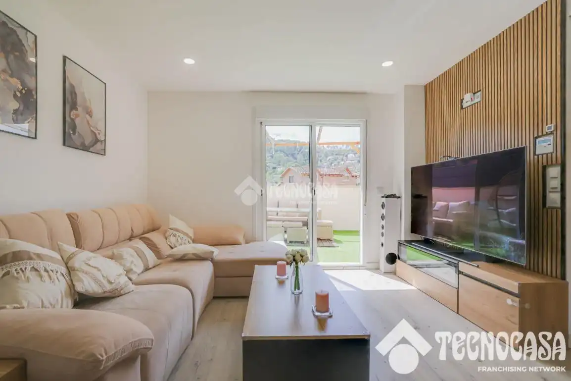 Casa aparellada en venda a Sant Vicenç Dels Horts, imagen 8