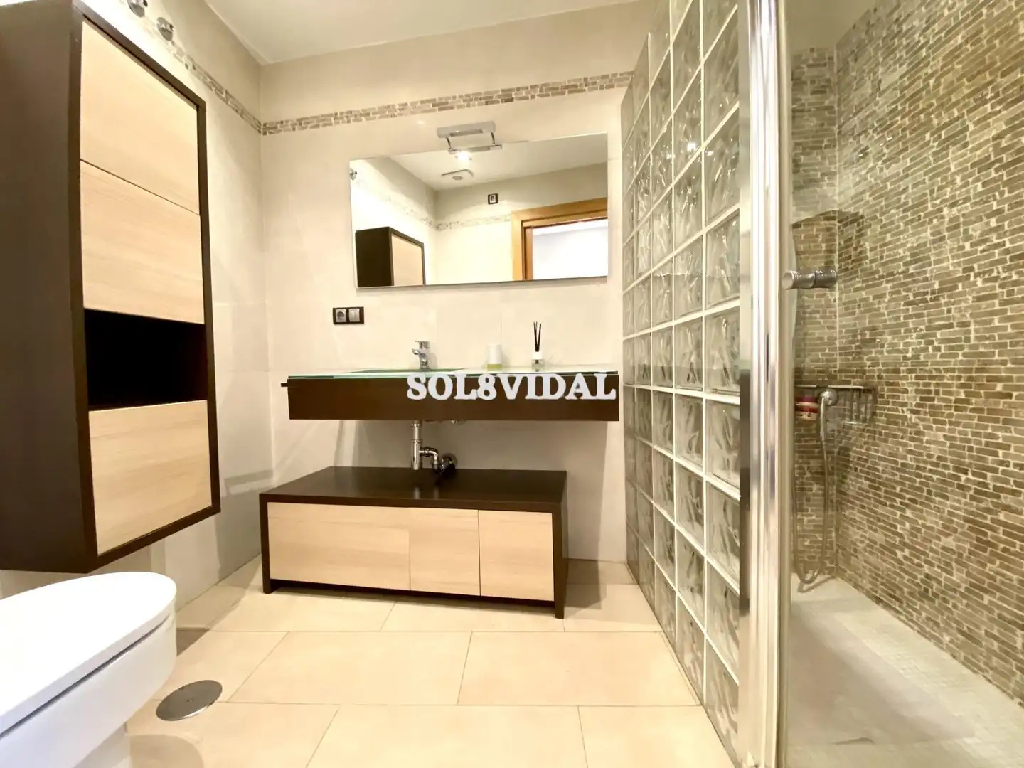 Baño de Piso de alquiler en Orihuela con Aire acondicionado, Calefacción y Amueblado