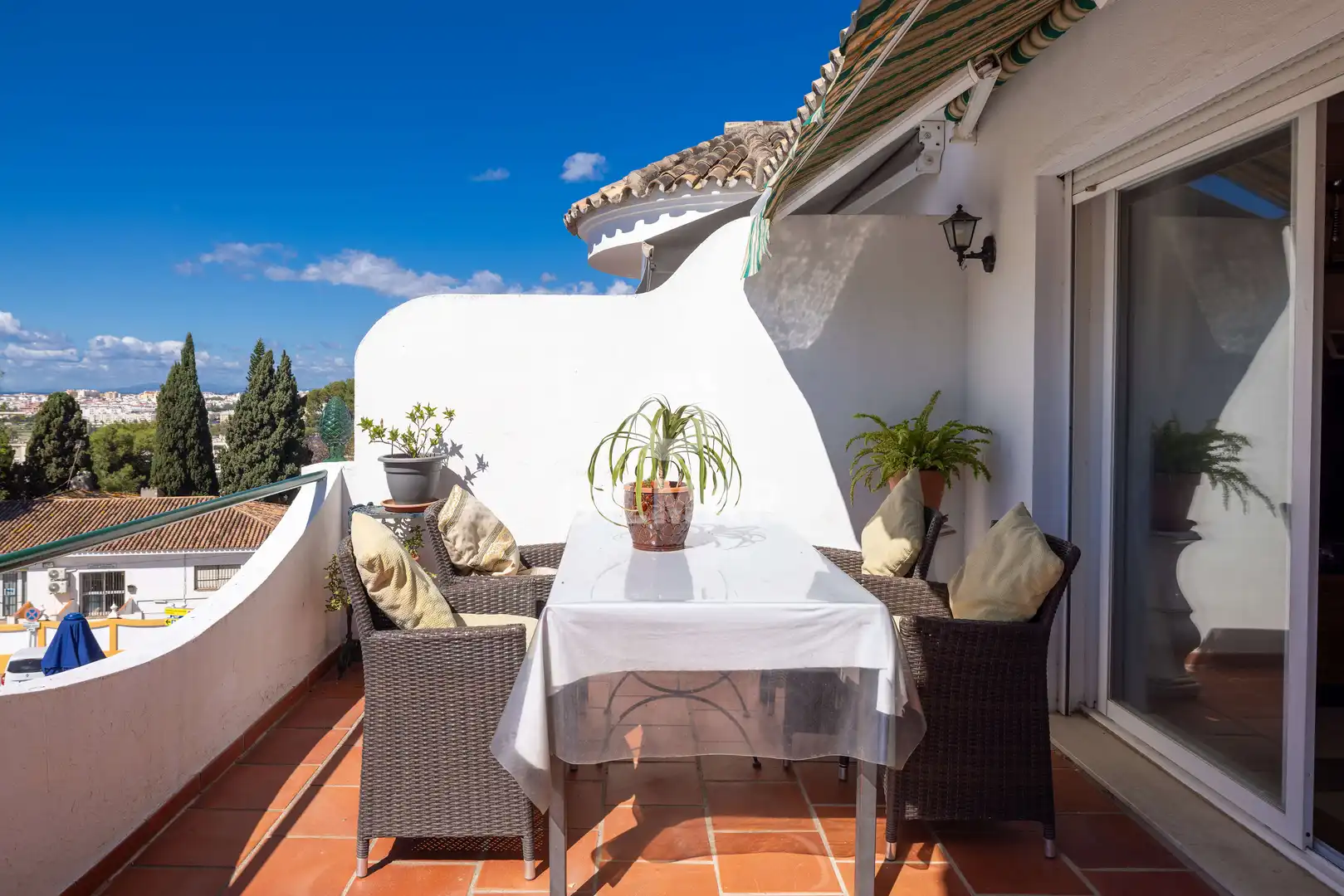 Terraza de Casa adosada en venta en Marbella