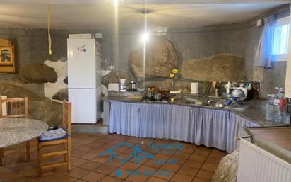 Kitchen of House or chalet for sale in El Tiemblo   with Swimming Pool