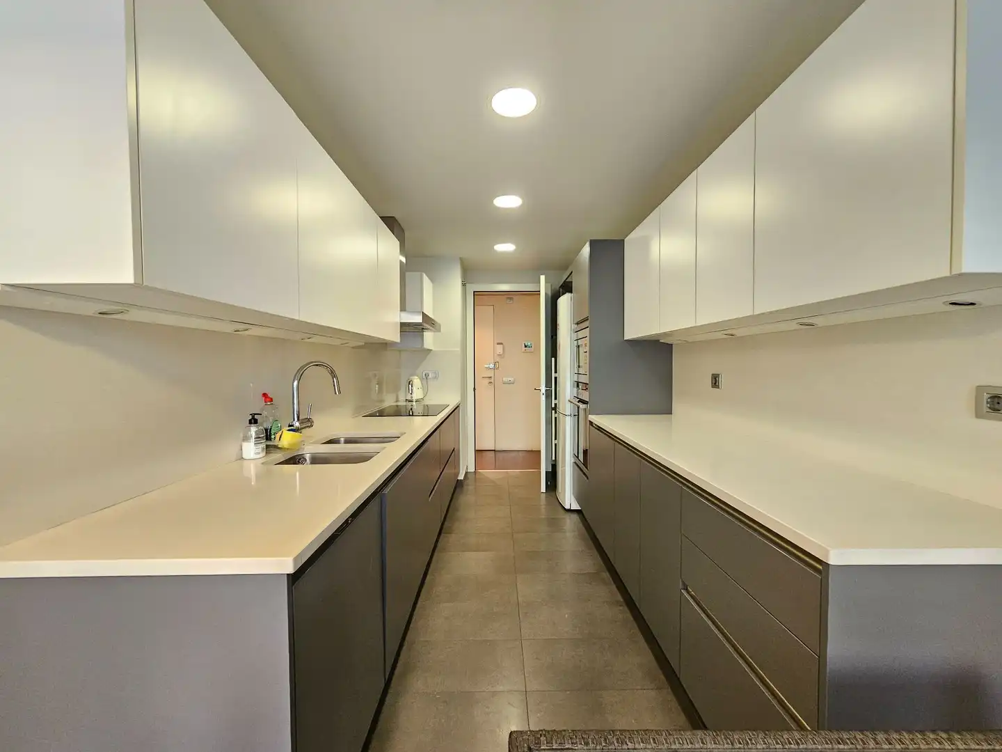 Kitchen of Flat for sale in Barcelona  with Air Conditioner, Heating and Terrace