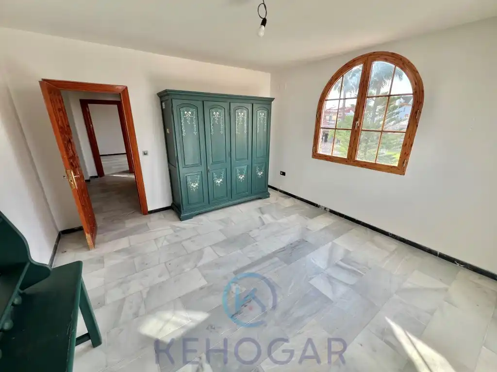 Casa o chalet en venta en Dos Hermanas con Piscina