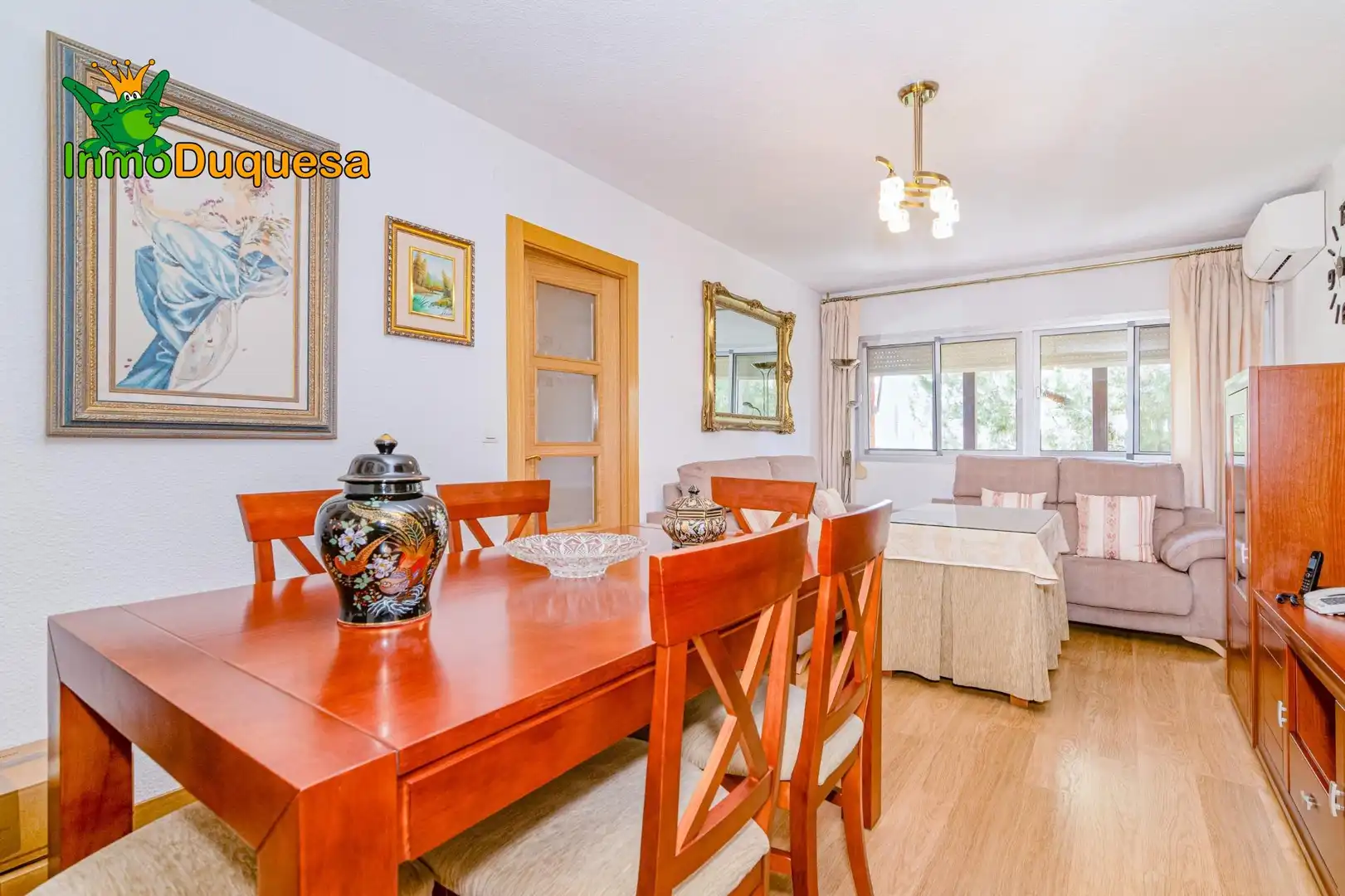 Dining room of Flat for sale in Granada  with Air Conditioner, Heating and Furnished