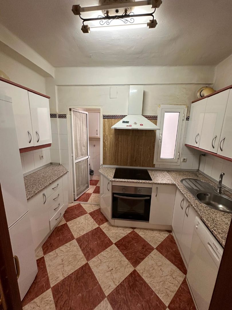 Cocina de Piso en venta en  Sevilla Capital con Aire acondicionado y Balcón