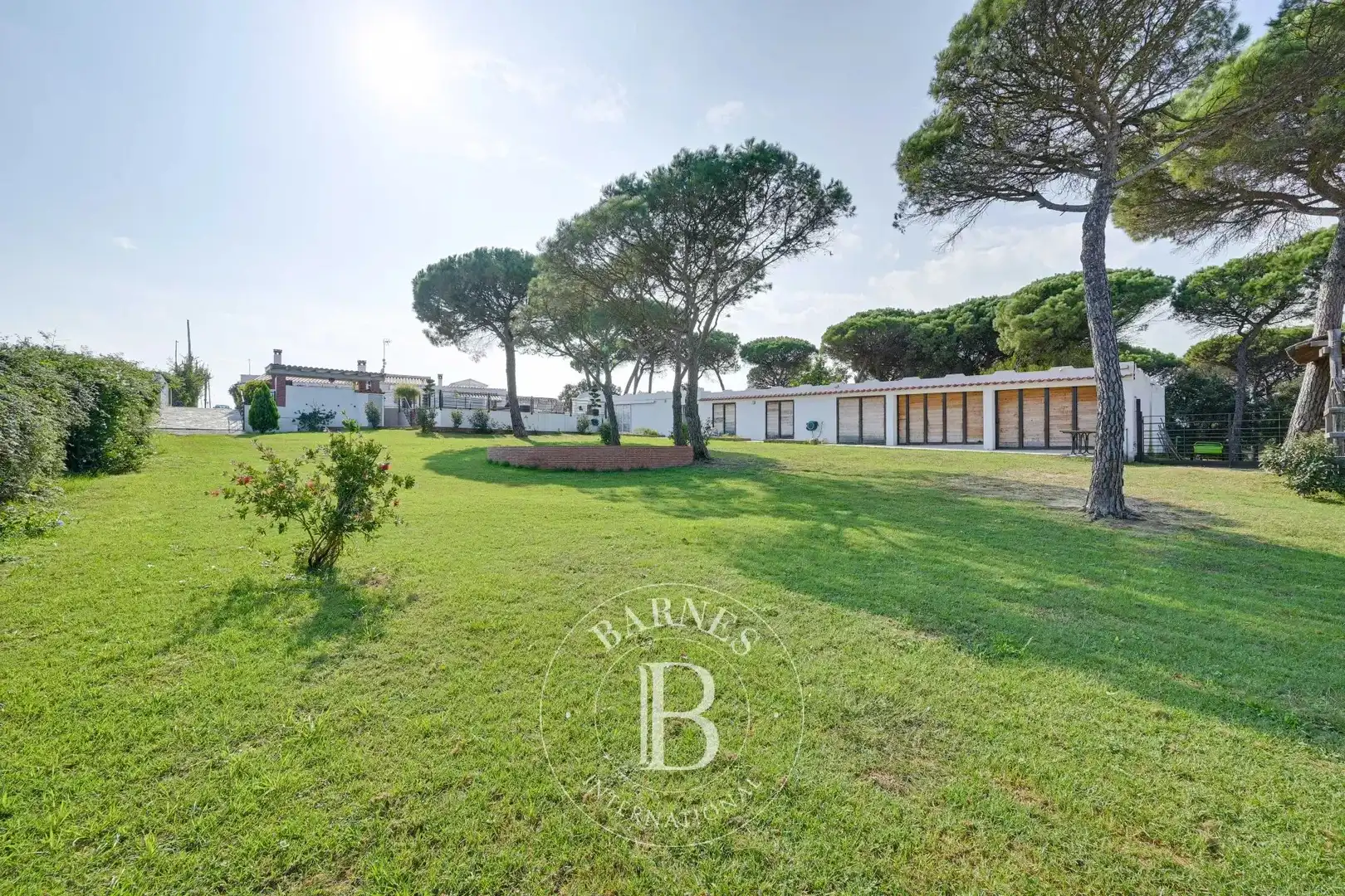 Country homes for sale in Montbarbat