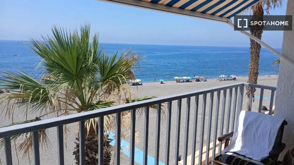 Terrasse von Wohnungen zur untervermieten in Adra mit Klimaanlage, Terrasse und Möbliert