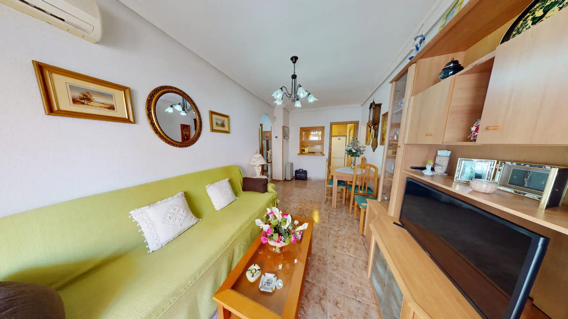 Sala de estar de Piso en venta en Torrevieja con Aire acondicionado, Amueblado y Horno