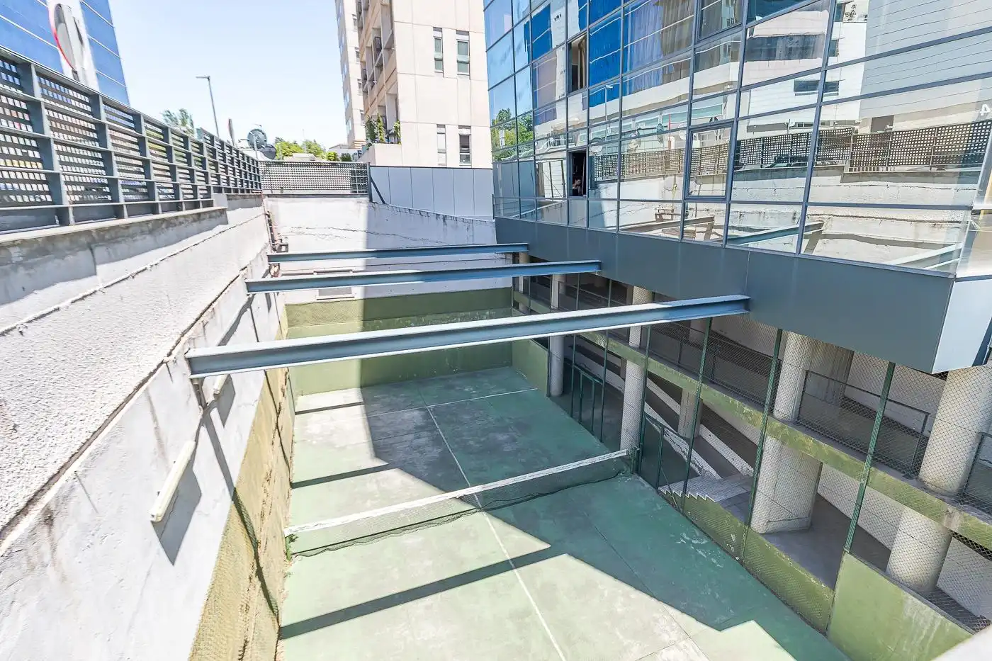 Vista exterior de Dúplex de alquiler en Madrid con Aire acondicionado, Calefacción y Parquet