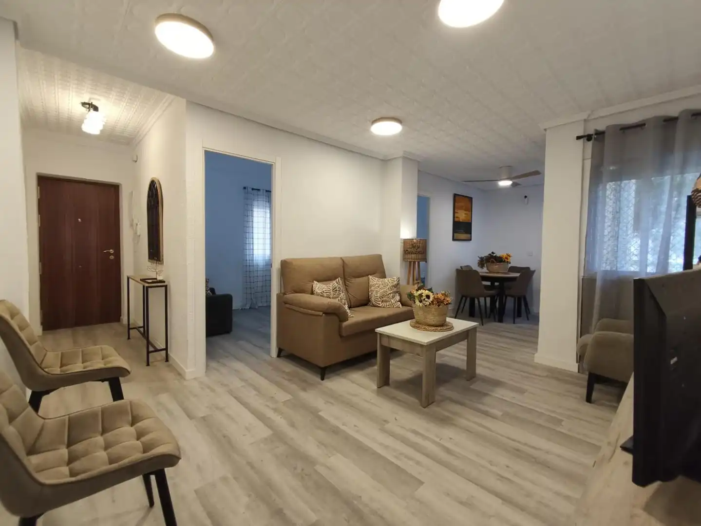 Wohnzimmer von Wohnung zur Miete in Sagunto / Sagunt mit Abstellraum und Möbliert